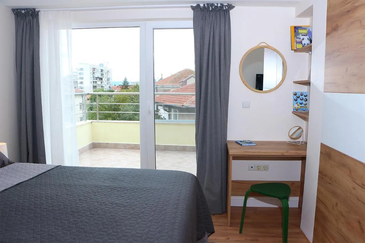 Shik & Chic In The Heart Of Burgas # 5Min From Beach # New Apartment
