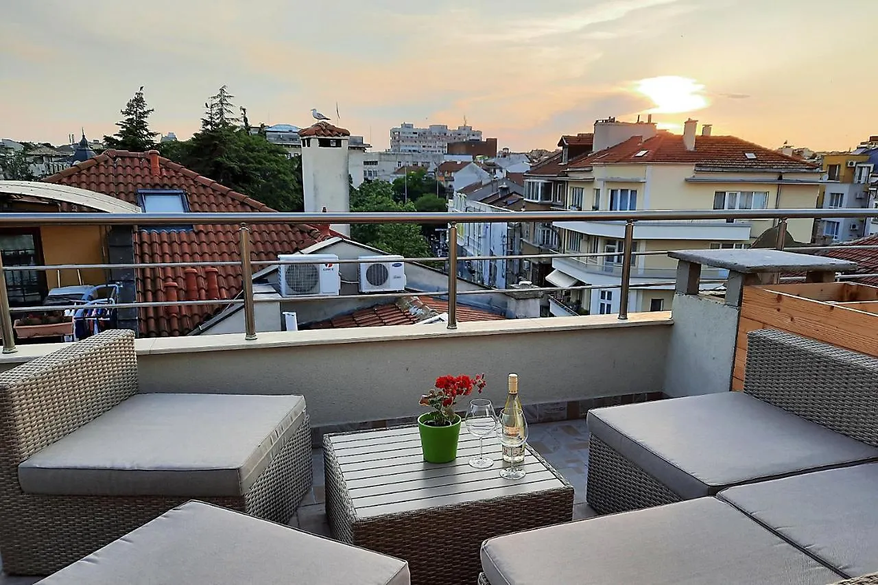Shik & Chic In The Heart Of Burgas # 5Min From Beach # New Апартаменты